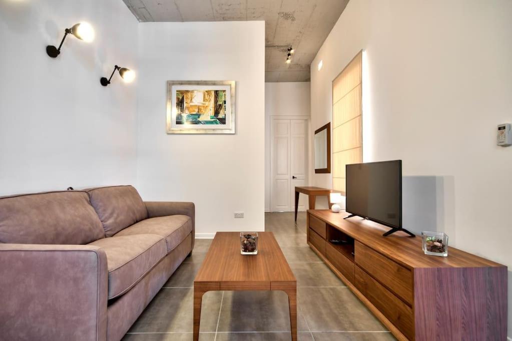 Vallettastay - Harbor View Gem -Sea View 2 Bed Apt Exterior photo